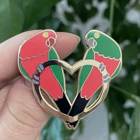 King Parrots and Golden Heart Pin